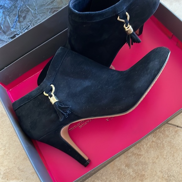 Vince Camuto Black Booties - Picture 2 of 8